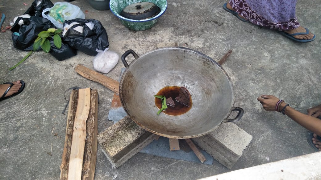 Memasak Nasi Lamak jo Gulai Cubadak