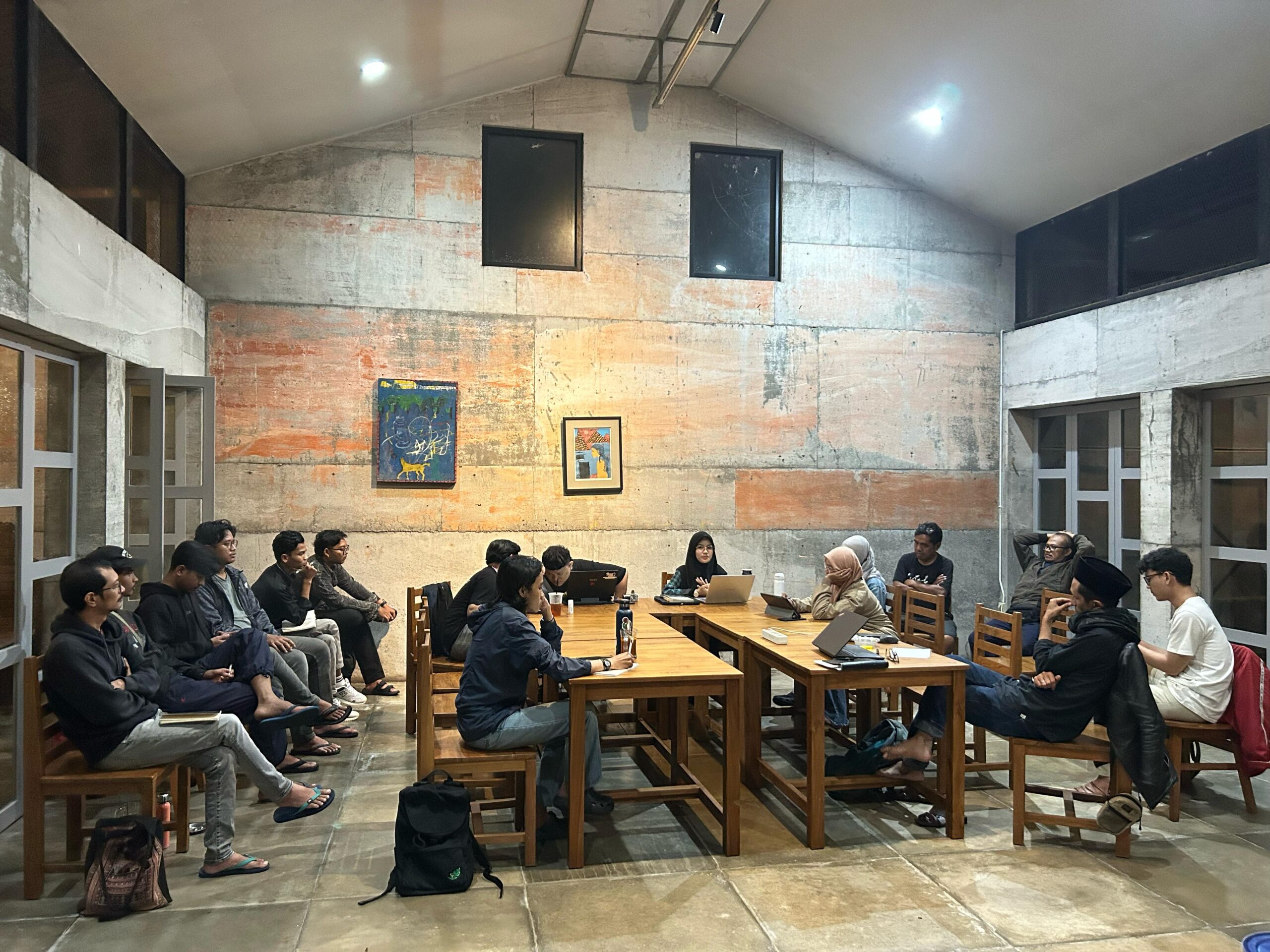 Attacus Atlas: Sayap Aksiomatik  yang Menopang Rumah Gadang